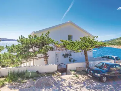 Ferienwohnung für 4 Personen (38 m²) in Karlobag 8/10