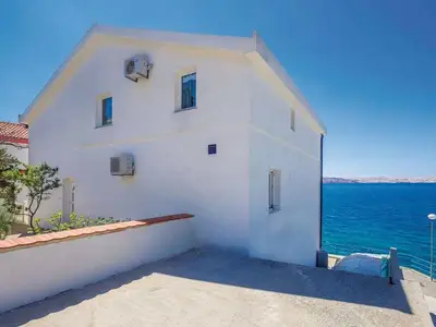 Ferienwohnung für 4 Personen (38 m²) in Karlobag 10/10