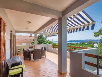 Ferienwohnung für 6 Personen (82 m²) in Karlobag 1/10