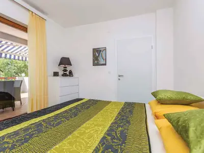 Ferienwohnung für 6 Personen (82 m²) in Karlobag 5/10