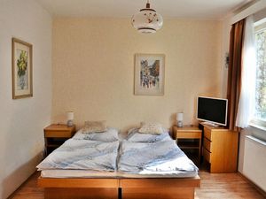 23045359-Ferienwohnung-2-Karlsbad-300x225-4