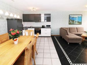 18668742-Ferienwohnung-6-Karlshagen-300x225-5