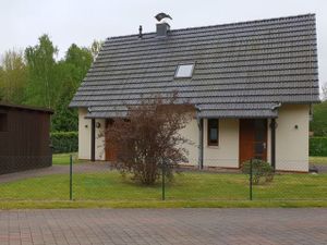 23735662-Ferienwohnung-4-Karlshagen-300x225-5