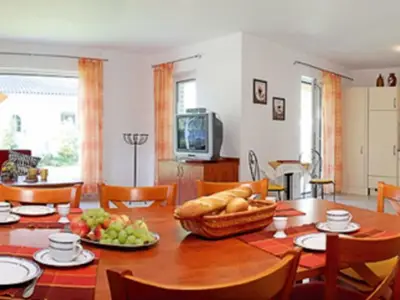 Ferienwohnung für 8 Personen (100 m²) in Karlshagen 4/8
