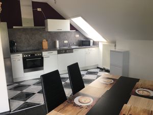 21932893-Ferienwohnung-3-Karlstadt-300x225-2