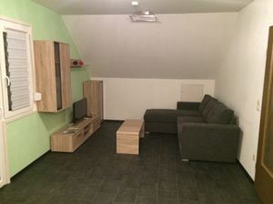 21932893-Ferienwohnung-3-Karlstadt-300x225-4