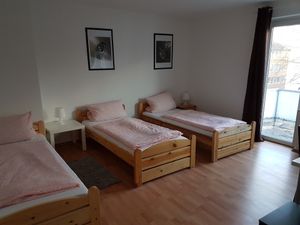 21696485-Ferienwohnung-20-Kassel-300x225-1