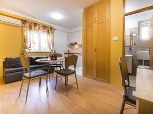 22448485-Ferienwohnung-2-Kastav-300x225-0