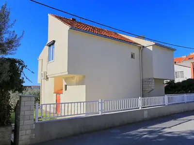 Ferienwohnung für 2 Personen in Kaštel Gomilica 3/10
