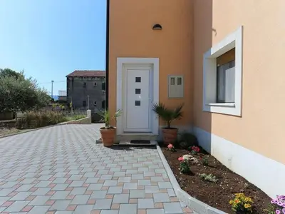 Ferienwohnung für 8 Personen in Kaštel Gomilica 8/10