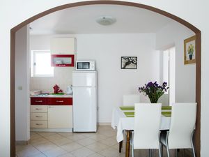 Ferienwohnung für 4 Personen (40 m²) in Kaštel Kambelovac