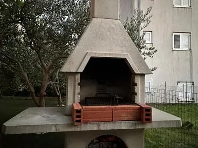 Ferienwohnung für 7 Personen in Kaštel Kambelovac 3/10