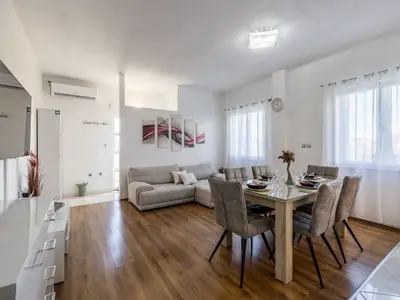 Ferienwohnung für 4 Personen in Kaštel Kambelovac 8/10