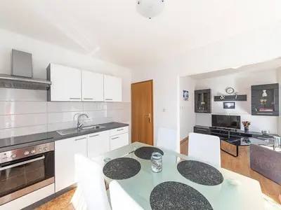 Ferienwohnung für 4 Personen in Kastel Luksic 7/10