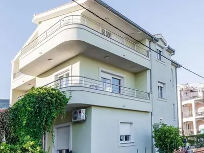 Ferienwohnung für 6 Personen in Kastel Luksic 1/10