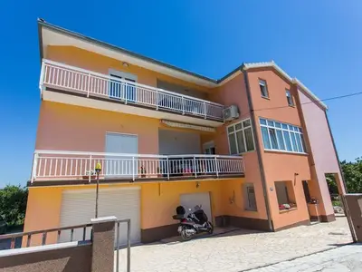 Ferienwohnung für 6 Personen in Kastel Luksic 1/10