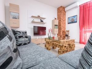 Ferienwohnung für 5 Personen (75 m²) in Kastel Stafilic