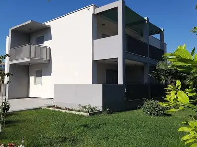 ExteriorSummer