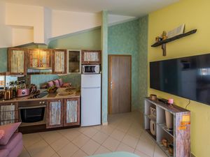 23720511-Ferienwohnung-4-Kastel Stari-300x225-5