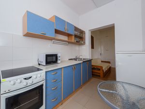 19325366-Ferienwohnung-6-Kastel Stari-300x225-3