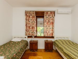 19325365-Ferienwohnung-2-Kastel Stari-300x225-4