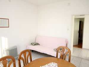 23928943-Ferienwohnung-9-Kastel Stari-300x225-2