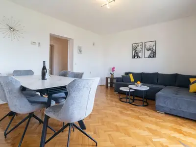 Ferienwohnung für 7 Personen in Kastel Stari 6/10