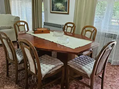 DiningRoom