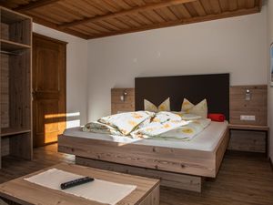 19217904-Ferienwohnung-8-Kaunertal-300x225-3