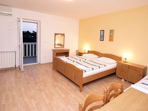 23945218-Ferienwohnung-5-Kaštel Gomilica-300x225-4