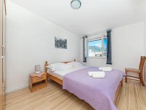 23730614-Ferienwohnung-6-Kaštel Gomilica-300x225-5