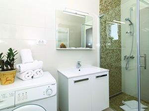 23732264-Ferienwohnung-2-Kaštel Gomilica-300x225-5