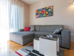 23732720-Ferienwohnung-6-Kaštel Gomilica-300x225-1