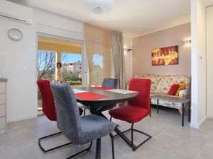 23934102-Ferienwohnung-2-Kaštel Gomilica-300x225-4