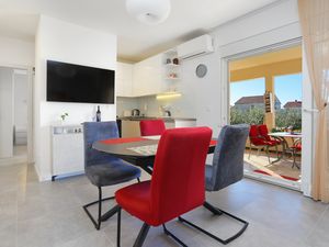 23934102-Ferienwohnung-2-Kaštel Gomilica-300x225-5