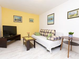 23946338-Ferienwohnung-6-Kaštel Kambelovac-300x225-2