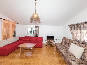 Ferienwohnung für 6 Personen (67 m&sup2;) in Kaštel Kambelovac