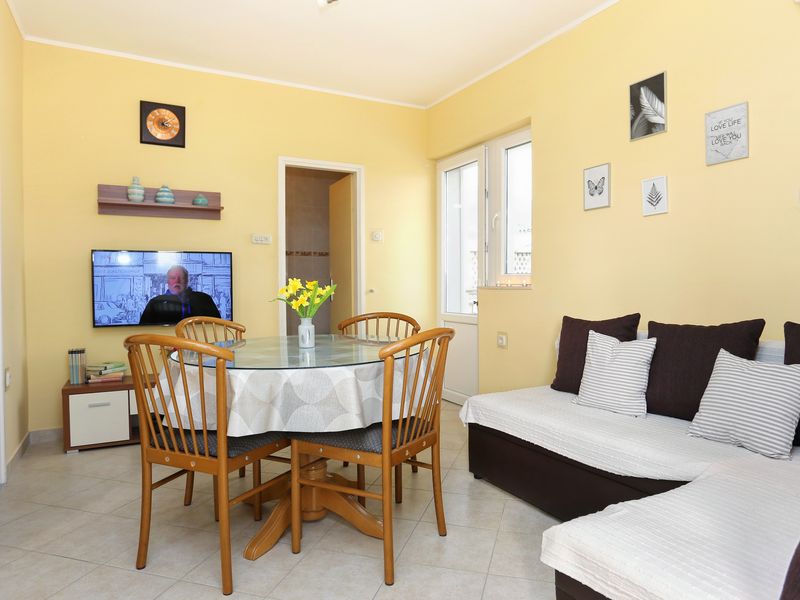 23930439-Ferienwohnung-4-Kaštel Kambelovac-800x600-1