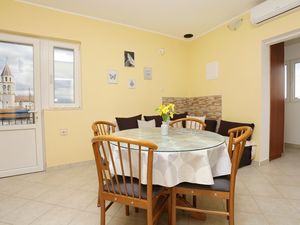 23930439-Ferienwohnung-4-Kaštel Kambelovac-300x225-3