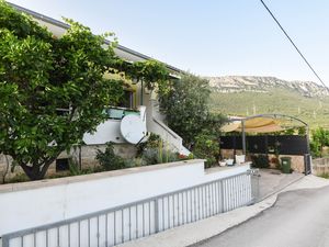 23943952-Ferienwohnung-7-Kaštel Sućurac-300x225-4