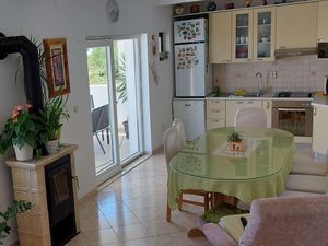 24046283-Ferienwohnung-6-Kaštel Sućurac-300x225-0