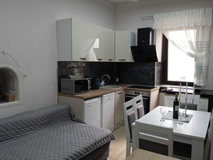 24058856-Ferienwohnung-4-Kaštel Sućurac-300x225-1