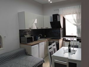 24058856-Ferienwohnung-4-Kaštel Sućurac-300x225-3