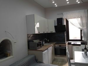 24058856-Ferienwohnung-4-Kaštel Sućurac-300x225-5