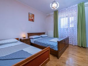 23950880-Ferienwohnung-5-Kaštelir-Labinci-300x225-2