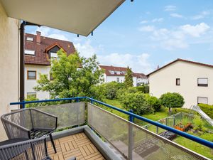 24016353-Ferienwohnung-4-Kehl-300x225-1