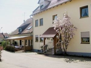 24014510-Ferienwohnung-4-Kelheim-300x225-0