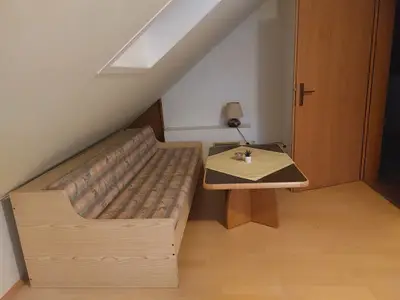 1. Schlafcouch