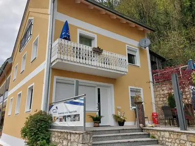 Ferienwohnung und Zimmer zum Donaublick