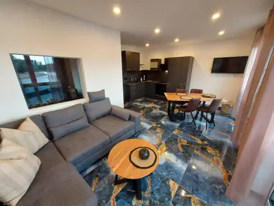 Ferienwohnung und Zimmer zum Donaublick